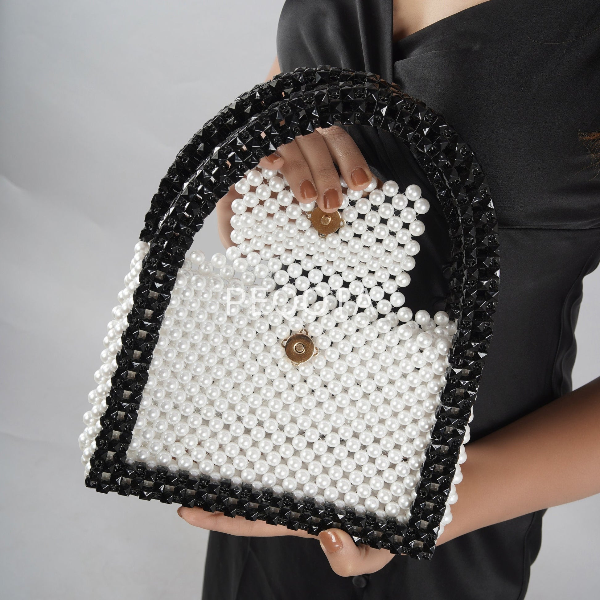 Elegant Pearl Beaded Handbag – Black and White Vintage Style Purse | Handmade Crystal Evening Bag | Formal Party Clutch for Women